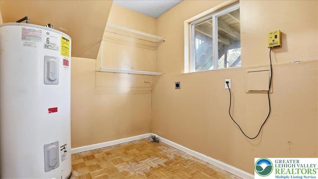 349 Bumble Bee Pass, Paradise Twp, PA 18326