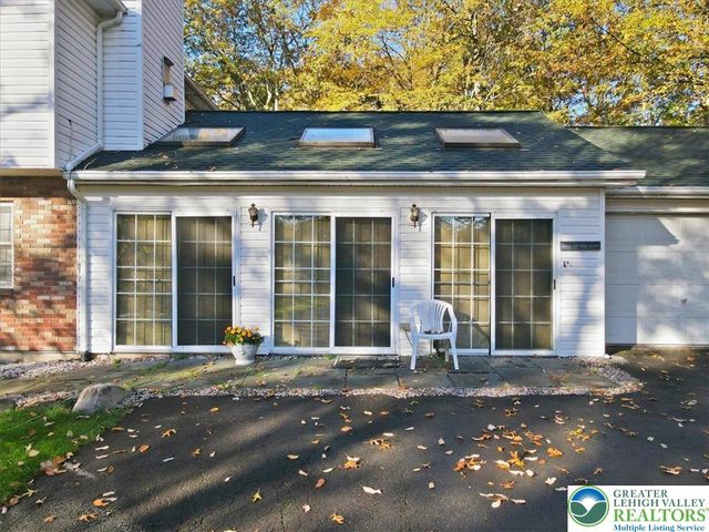 349 Bumble Bee Pass, Paradise Twp, PA 18326