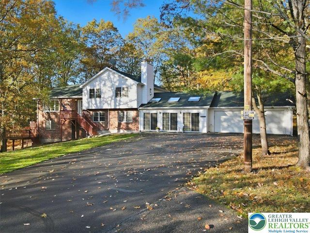 349 Bumble Bee Pass, Paradise Twp, PA 18326