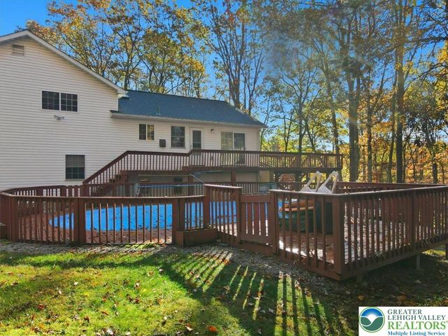 349 Bumble Bee Pass, Paradise Twp, PA 18326