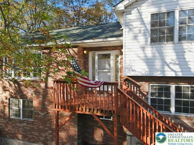 349 Bumble Bee Pass, Paradise Twp, PA 18326