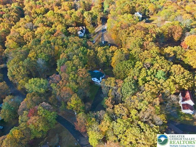 349 Bumble Bee Pass, Paradise Twp, PA 18326