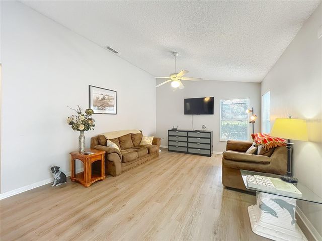 3850 PLANTATION BOULEVARD, Leesburg, FL 34748