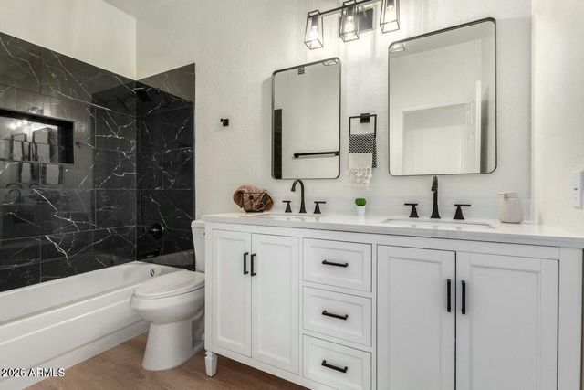 725 W PALO VERDE Street, Gilbert, AZ 85233