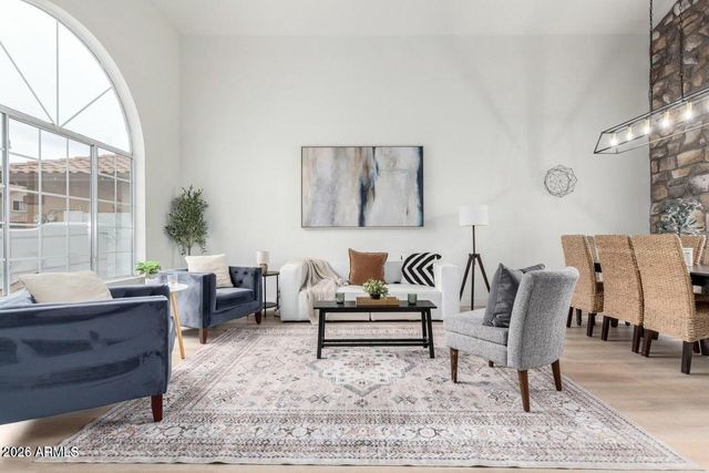 725 W PALO VERDE Street, Gilbert, AZ 85233