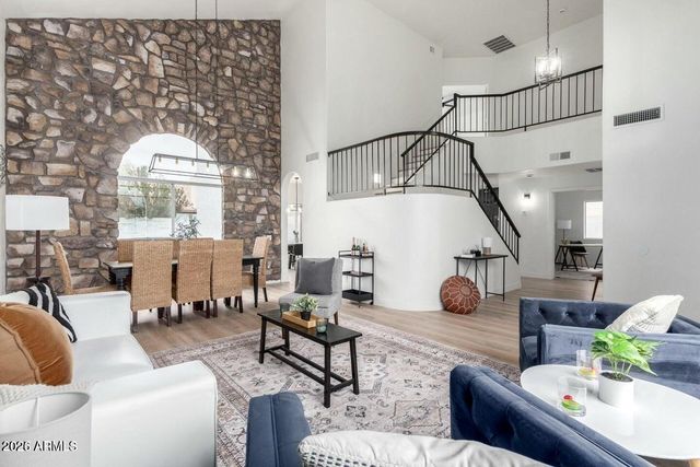 725 W PALO VERDE Street, Gilbert, AZ 85233