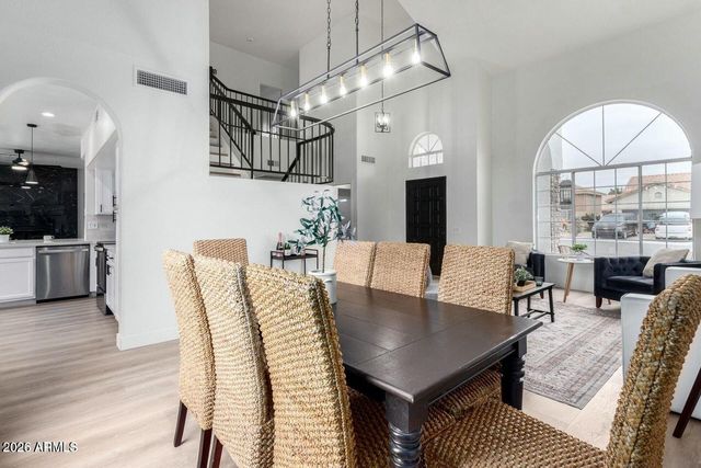 725 W PALO VERDE Street, Gilbert, AZ 85233