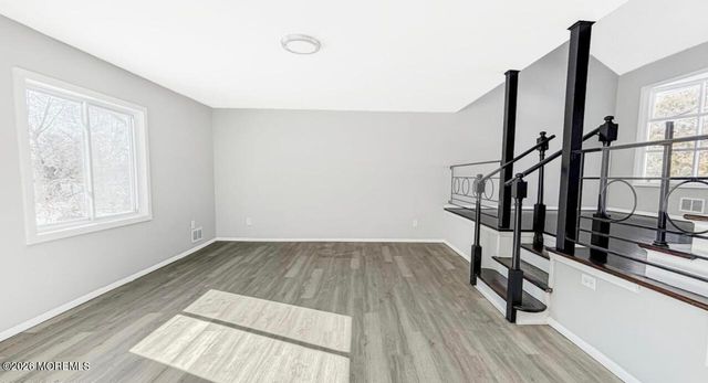 33 Green Twig Drive, Toms River, NJ 08753