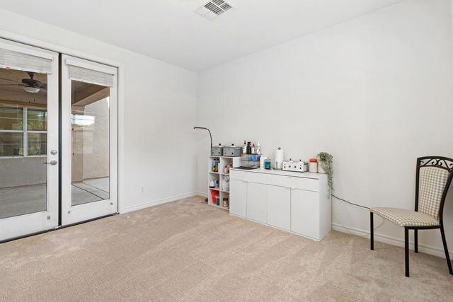 585 Via De La Paz, Palm Desert, CA 92211