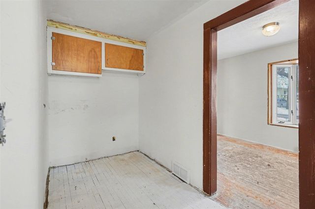 2206 Clarence Drive, Portage, MI 49002