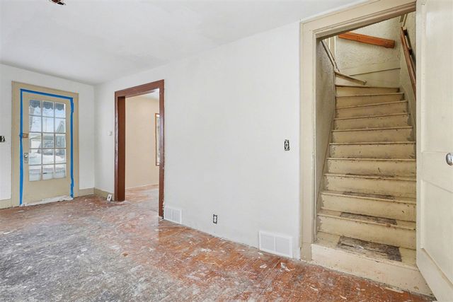 2206 Clarence Drive, Portage, MI 49002