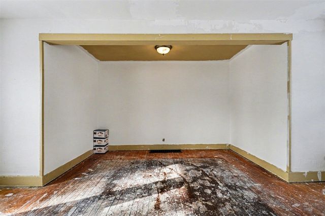 2206 Clarence Drive, Portage, MI 49002