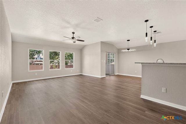 120 Evening Breeze, Cibolo, TX 78108