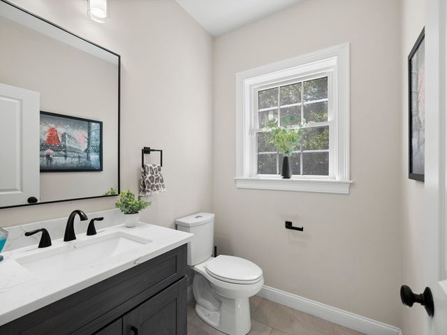 6 Genevieve Ln, Acton, MA 01720