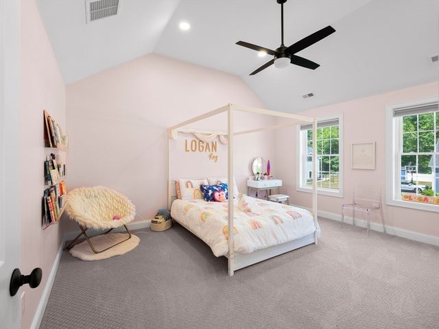 6 Genevieve Ln, Acton, MA 01720