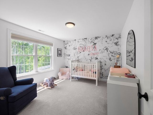 6 Genevieve Ln, Acton, MA 01720