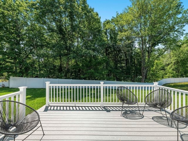 6 Genevieve Ln, Acton, MA 01720