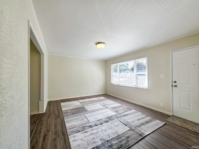 206 Homewood Avenue, Elkhart, IN 46516