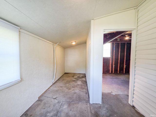 206 Homewood Avenue, Elkhart, IN 46516