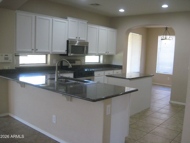 12616 W BLACKSTONE Lane, Peoria, AZ 85383