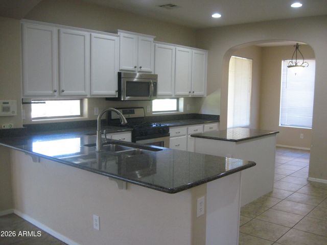 12616 W BLACKSTONE Lane, Peoria, AZ 85383