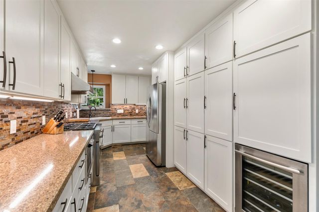 2206 Hickory Lawn Drive, Houston, TX 77077