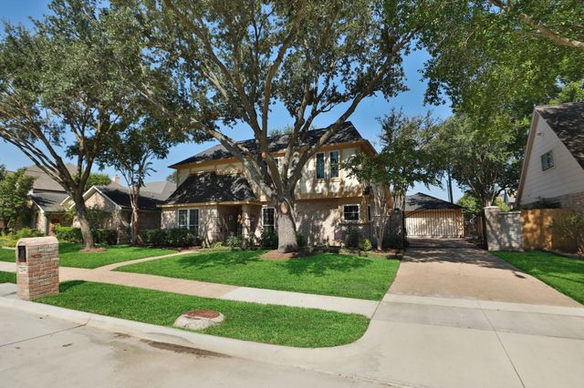 2206 Hickory Lawn Drive, Houston, TX 77077