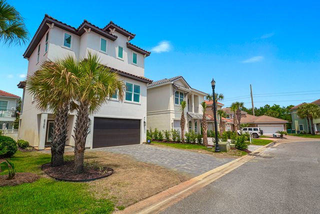 4736 Amhurst Circle, Destin, FL 32541