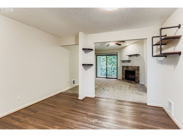 5160 Sw 180TH Ave, Beaverton, OR 97078