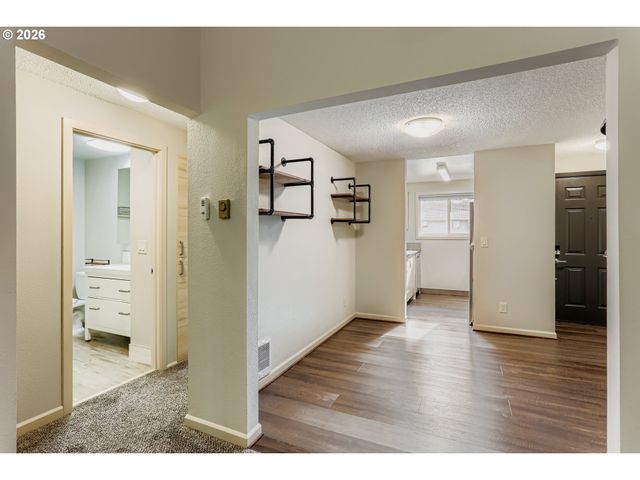 5160 Sw 180TH Ave, Beaverton, OR 97078