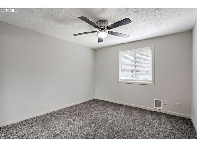 5160 Sw 180TH Ave, Beaverton, OR 97078