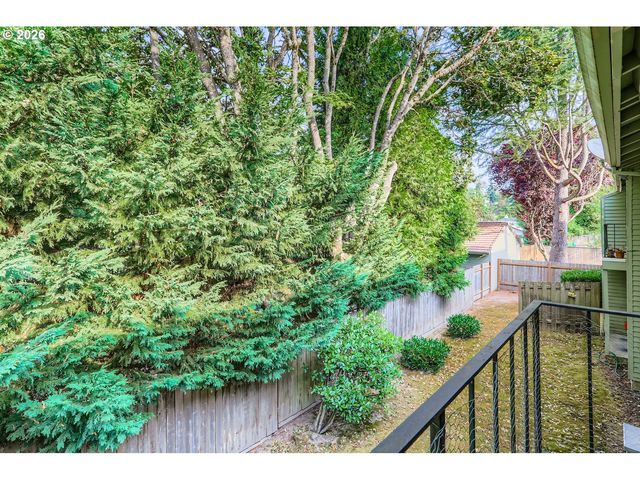 5160 Sw 180TH Ave, Beaverton, OR 97078