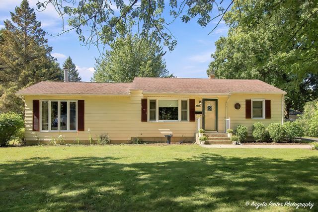 716 Kirkwood Avenue, Winthrop Harbor, IL 60096