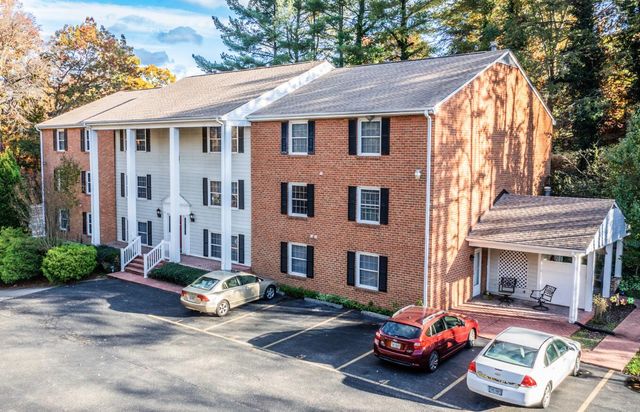 4622 Grandin RD, Roanoke, VA 24018