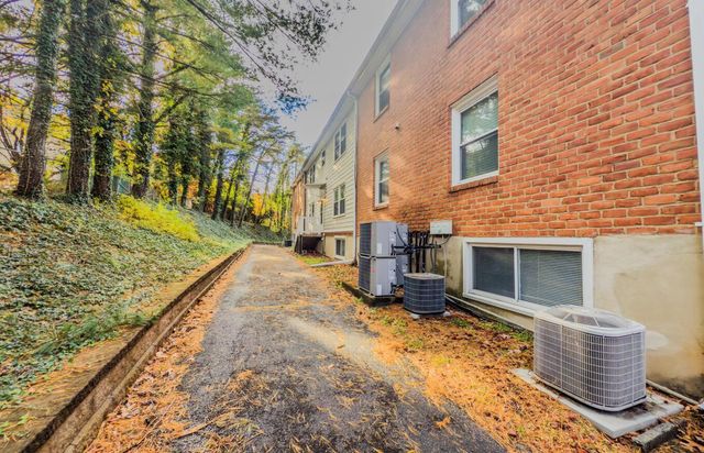 4622 Grandin RD, Roanoke, VA 24018