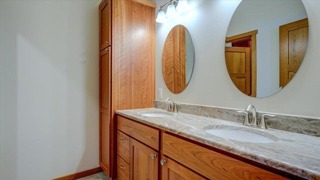 516 Church Street, Fall River, WI 53932