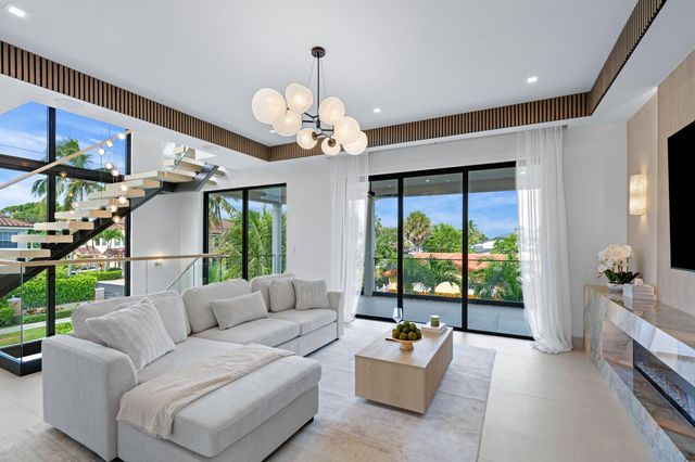 3099 Banyan Road B, Boca Raton, FL 33432