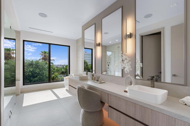 3099 Banyan Road B, Boca Raton, FL 33432