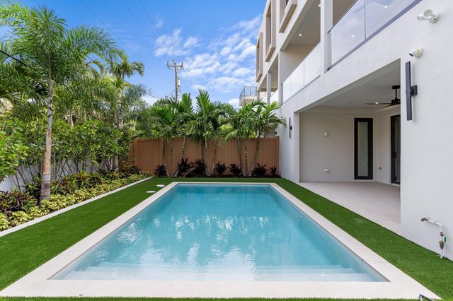 3099 Banyan Road B, Boca Raton, FL 33432