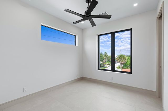 3099 Banyan Road B, Boca Raton, FL 33432