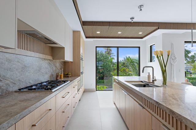 3099 Banyan Road B, Boca Raton, FL 33432