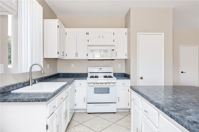 43850 Tiber, Hemet, CA 92544