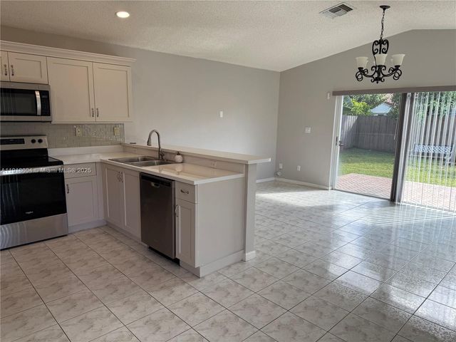 17449 SW 143rd Pl 0, Miami, FL 33177