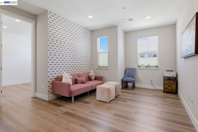 37515 Sea Bank Street, Newark, CA 94560