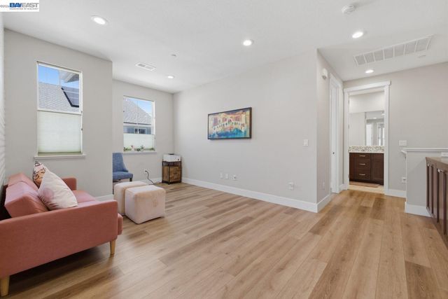 37515 Sea Bank Street, Newark, CA 94560