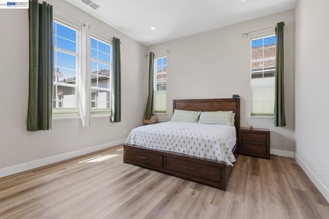 37515 Sea Bank Street, Newark, CA 94560