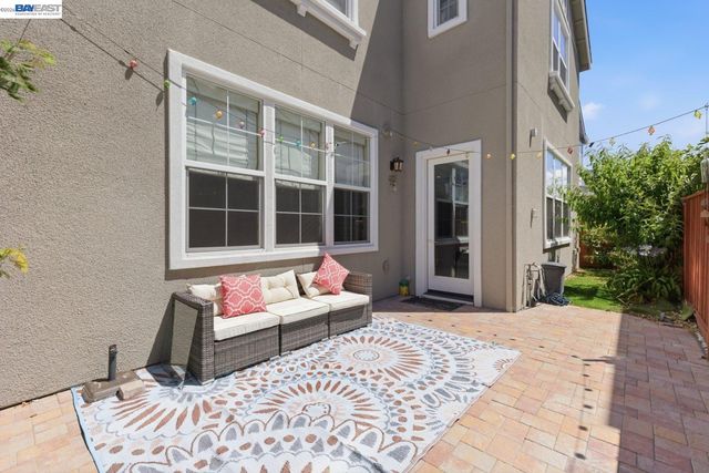 37515 Sea Bank Street, Newark, CA 94560