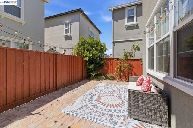 37515 Sea Bank Street, Newark, CA 94560