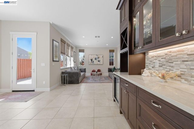 37515 Sea Bank Street, Newark, CA 94560