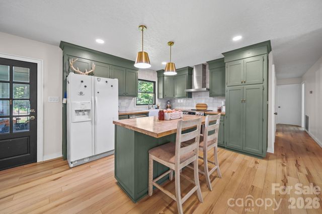 6643 Wards Gap Road, Casar, NC 28020